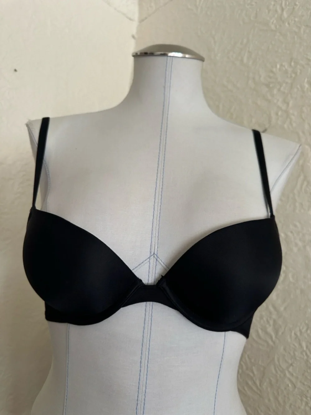 Victoria’s Secret Pink Wear Everywhere Super Push-Up Black Bra 32A - Picture 2 of 9